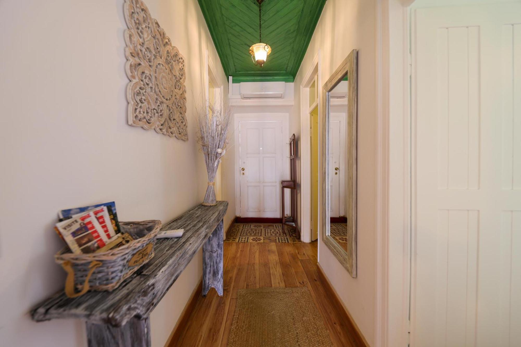 Renovated Wine Press House - With Pool Villa Porto de Mos  Room photo